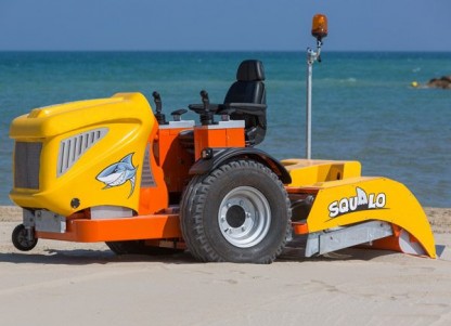 Squalo rengöring av sandstränder och sandbäddar